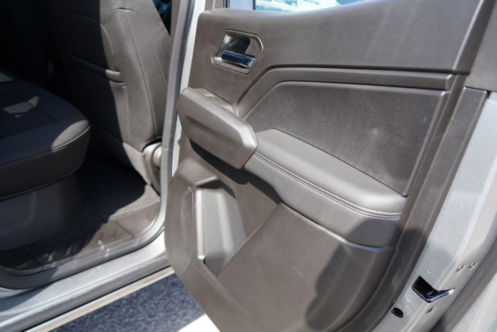 new 2026 Chevrolet Colorado car, priced at $34,000