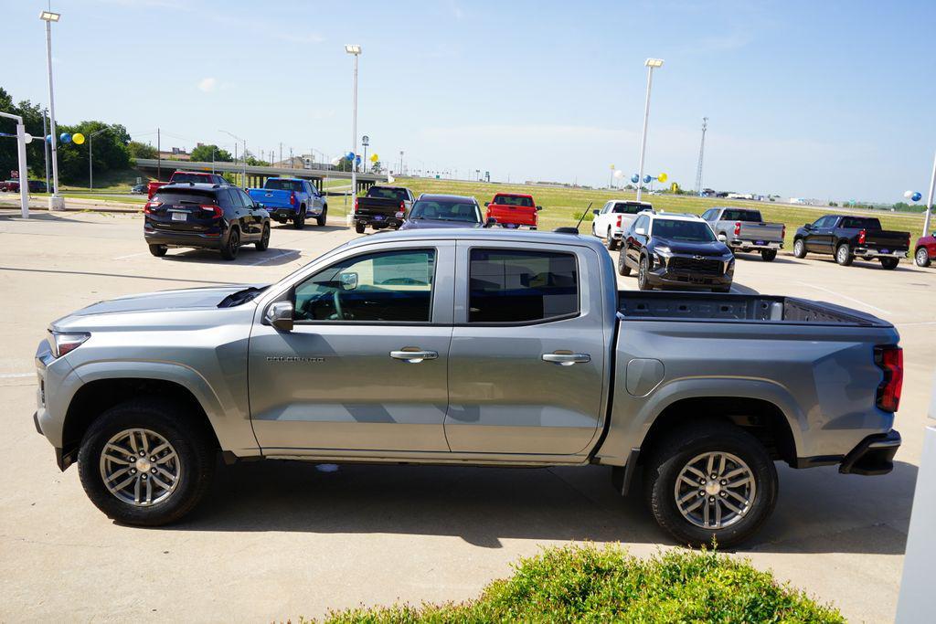 new 2026 Chevrolet Colorado car, priced at $34,000