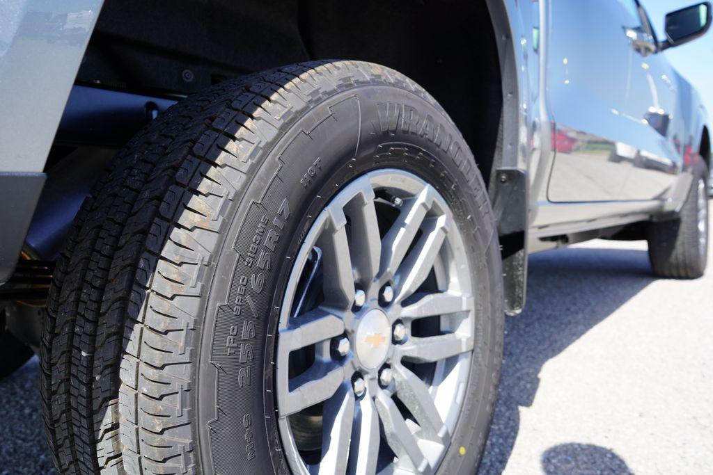 new 2026 Chevrolet Colorado car, priced at $34,000