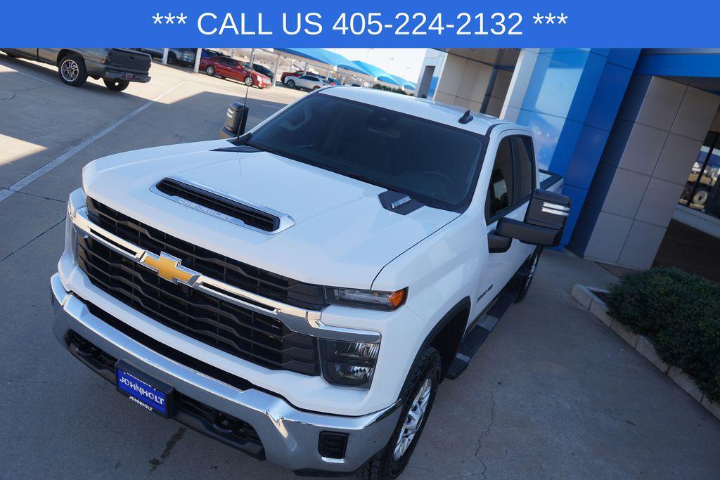 used 2024 Chevrolet Silverado 2500 car, priced at $50,927