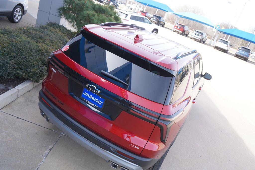 new 2026 Chevrolet Traverse car, priced at $55,305