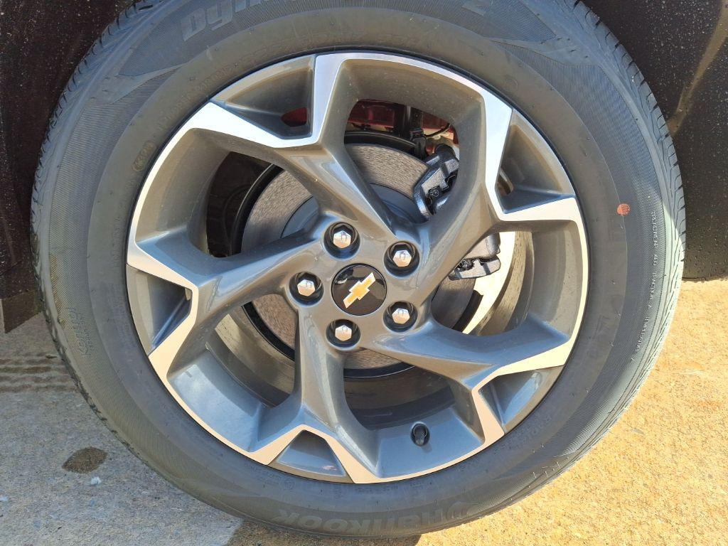 new 2026 Chevrolet Trax car, priced at $25,425