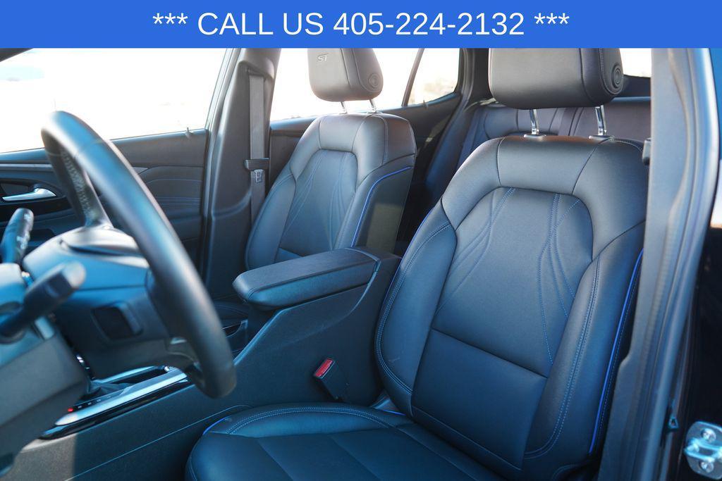 used 2025 Buick Envista car, priced at $25,897