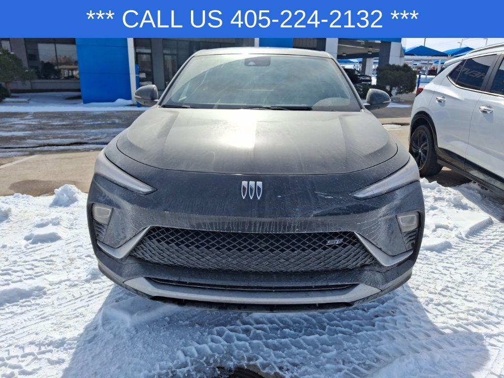 used 2025 Buick Envista car, priced at $25,000