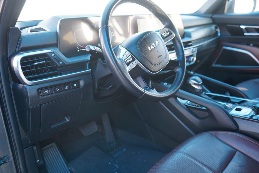 used 2024 Kia Telluride car, priced at $34,900