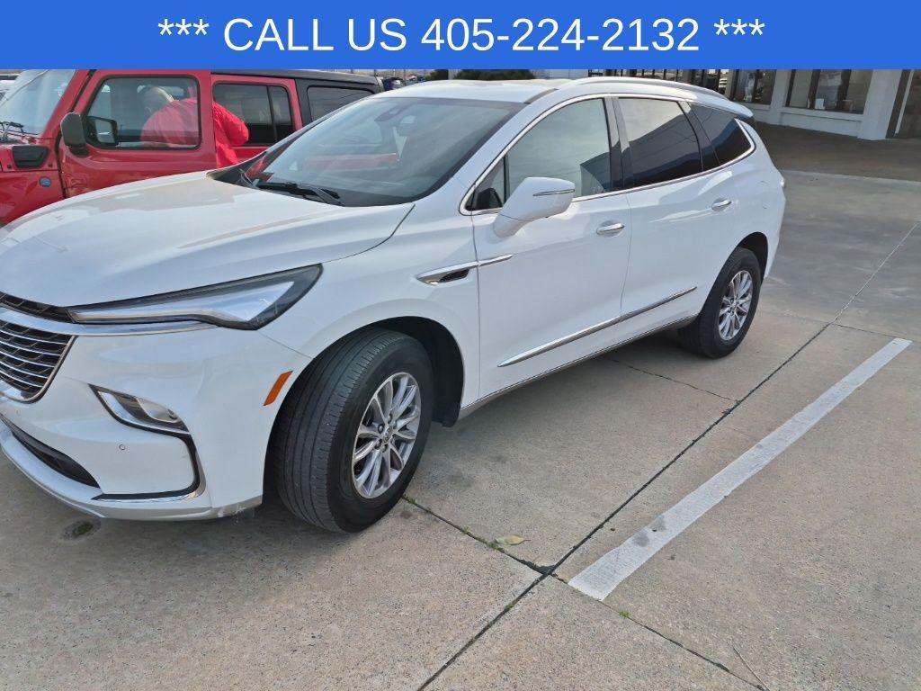 used 2024 Buick Enclave car, priced at $32,098