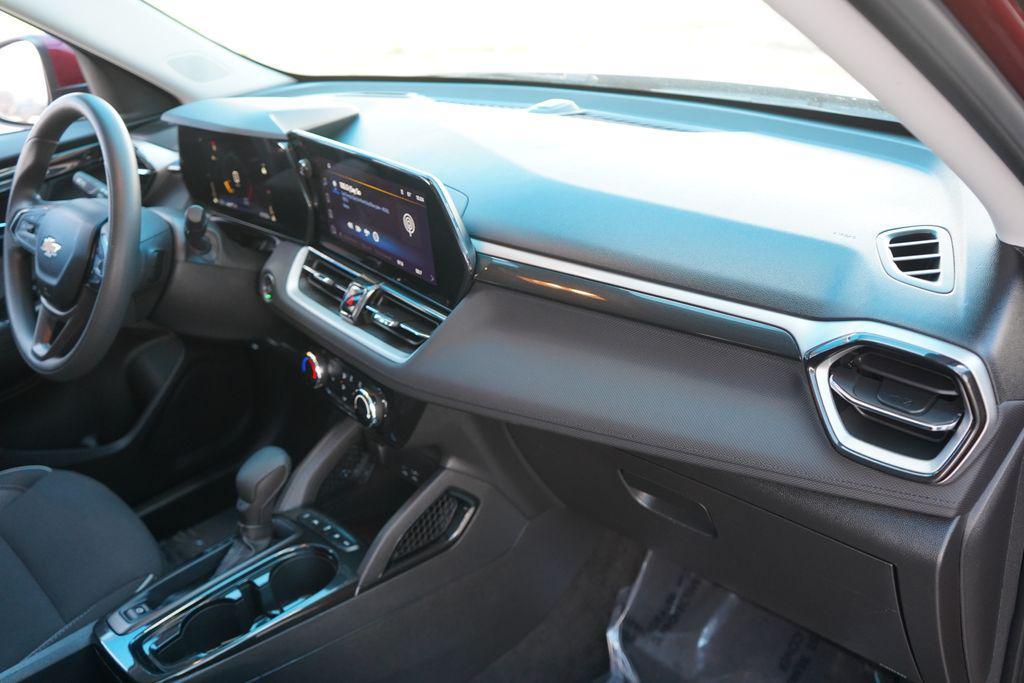 used 2025 Chevrolet TrailBlazer car, priced at $23,711
