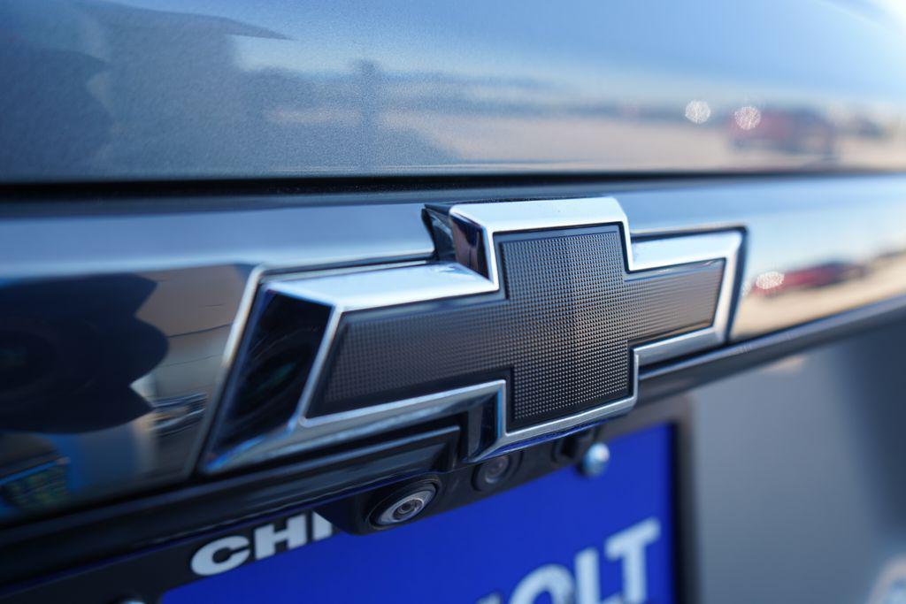 used 2023 Chevrolet Traverse car, priced at $41,991