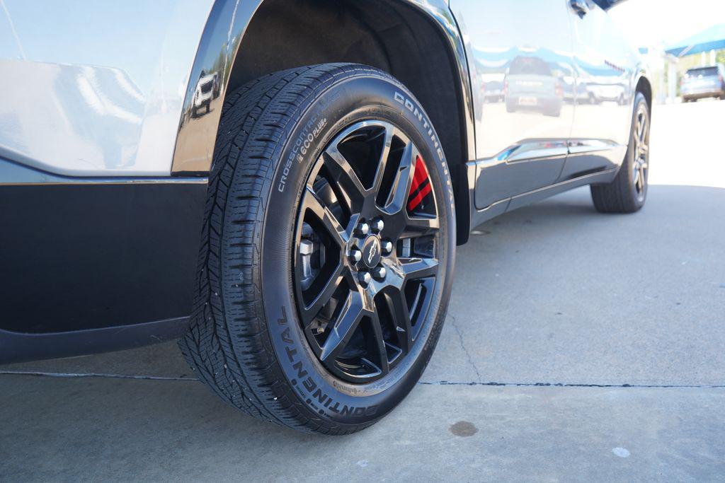 used 2023 Chevrolet Traverse car, priced at $41,991