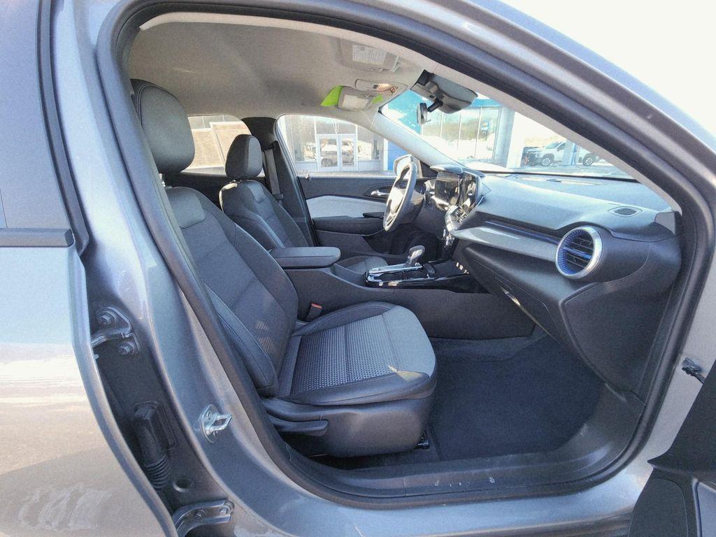 used 2024 Chevrolet Trax car, priced at $21,487