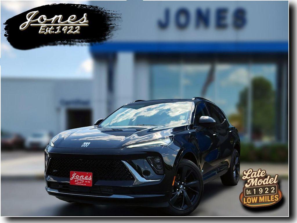 used 2024 Buick Envision car, priced at $33,465