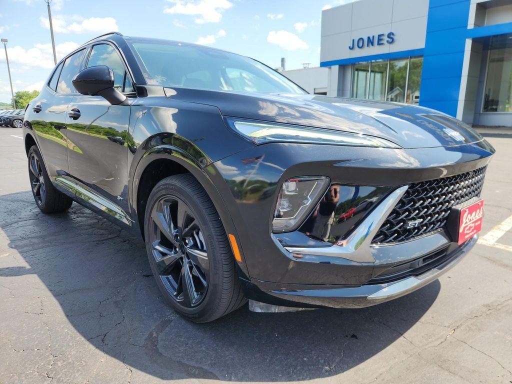 used 2024 Buick Envision car, priced at $33,465