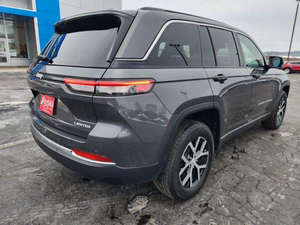used 2024 Jeep Grand Cherokee car, priced at $32,987