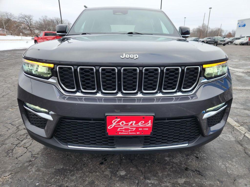 used 2024 Jeep Grand Cherokee car, priced at $32,987