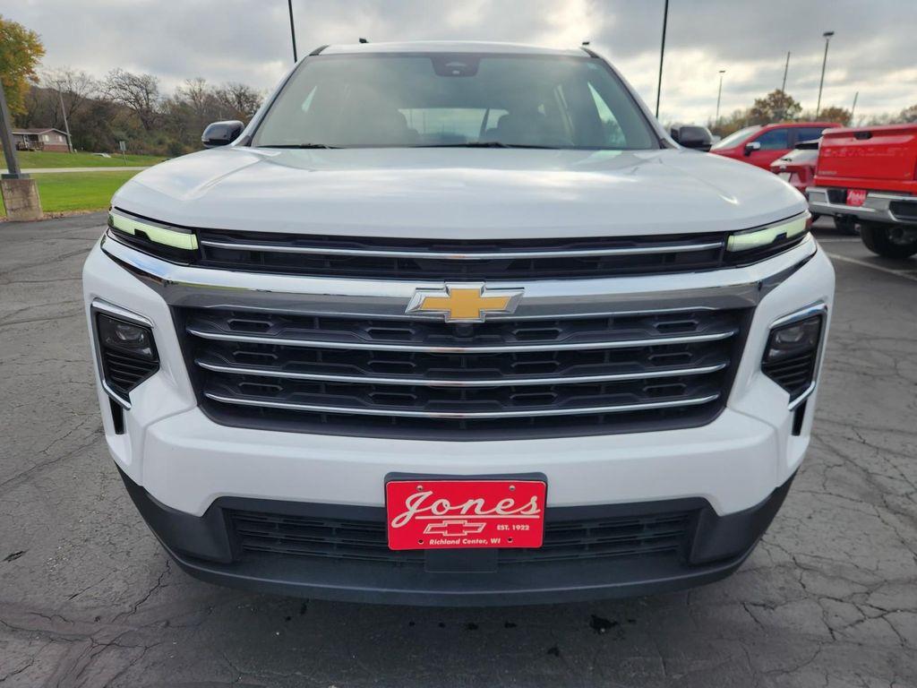 used 2025 Chevrolet Traverse car, priced at $37,987