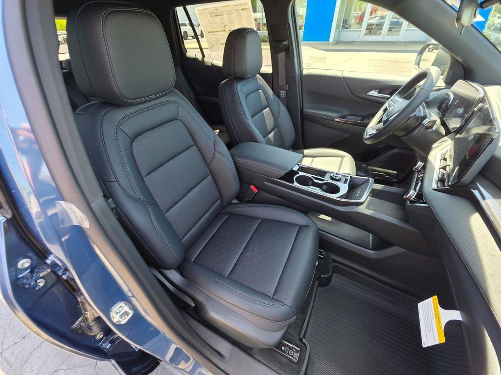 new 2026 Chevrolet Equinox car, priced at $35,770