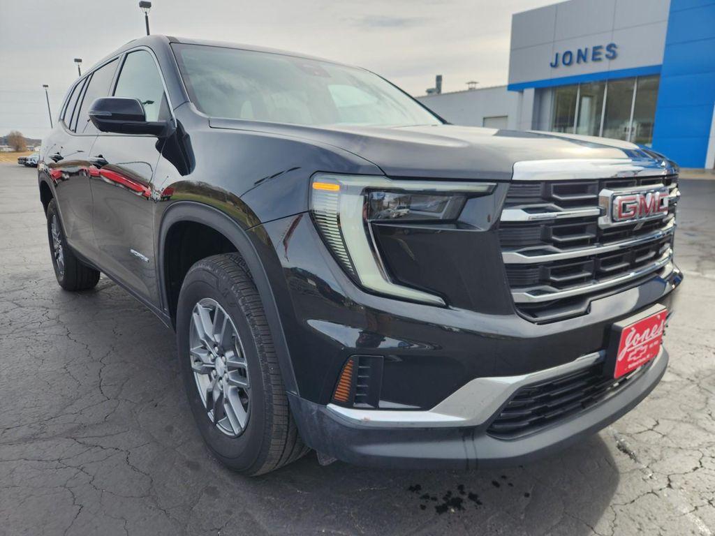 used 2025 GMC Acadia car, priced at $36,987