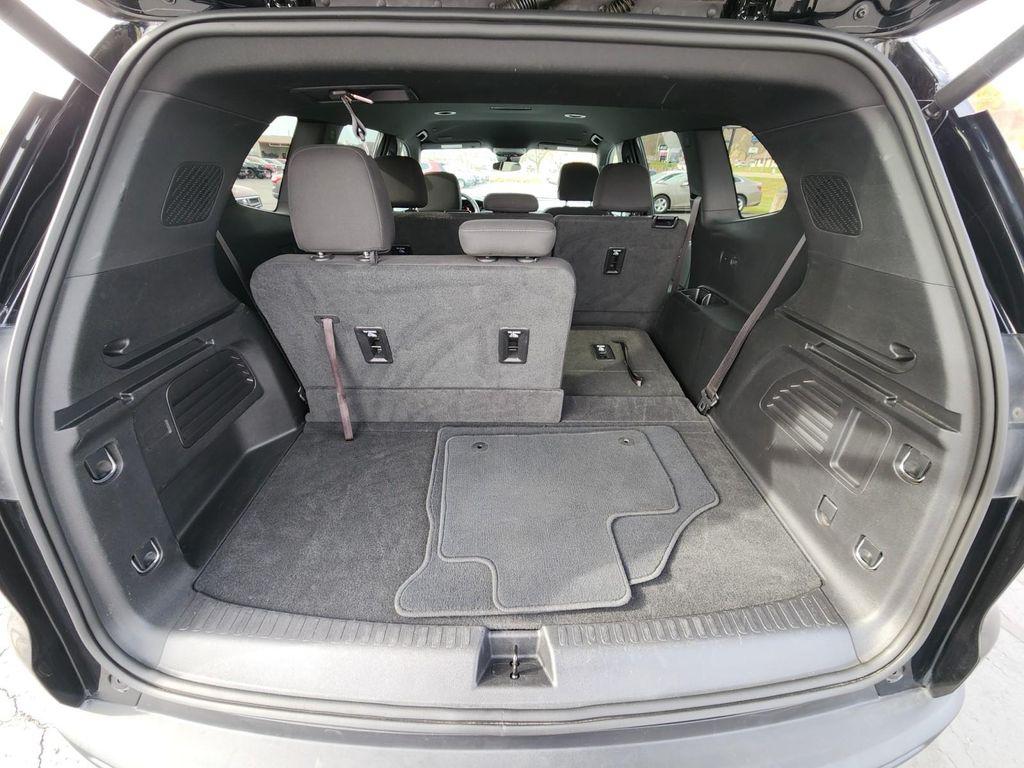 used 2025 GMC Acadia car, priced at $36,987