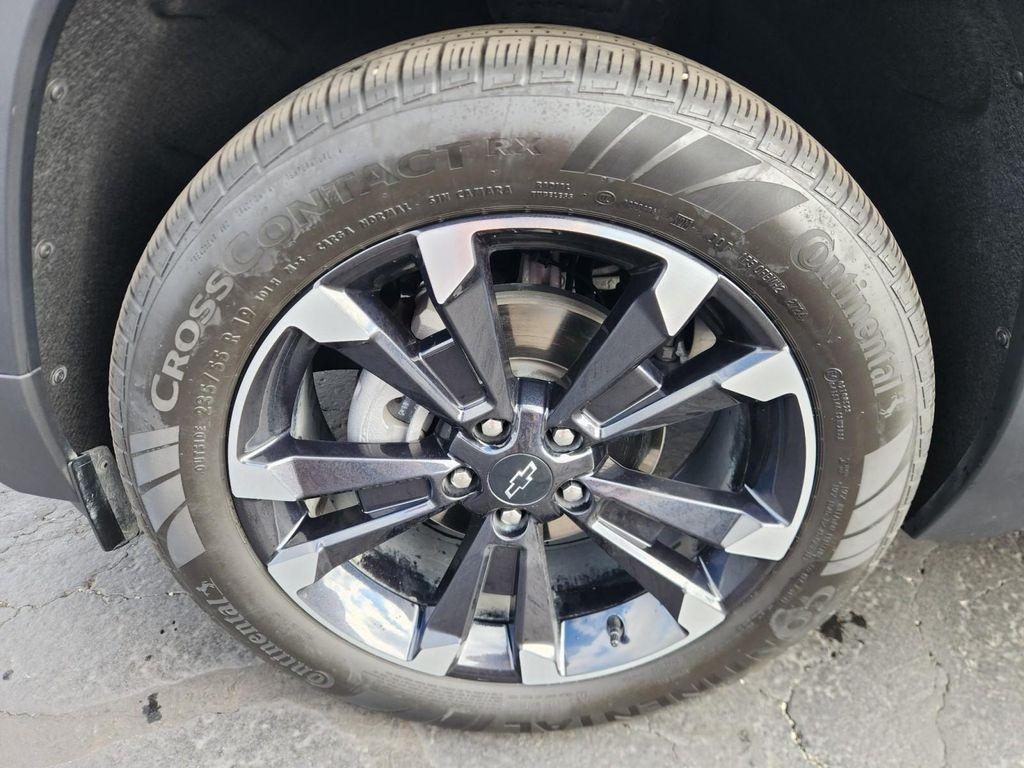 used 2025 Chevrolet Equinox car, priced at $33,987