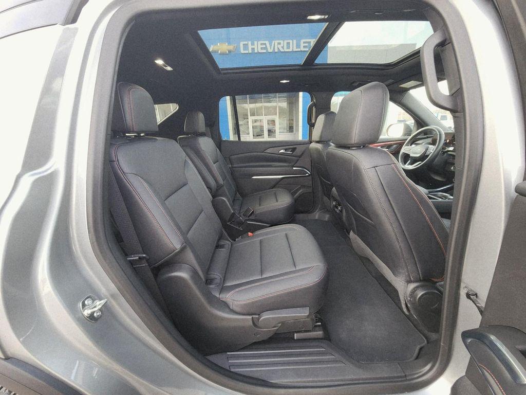 used 2025 Chevrolet Traverse car, priced at $48,987