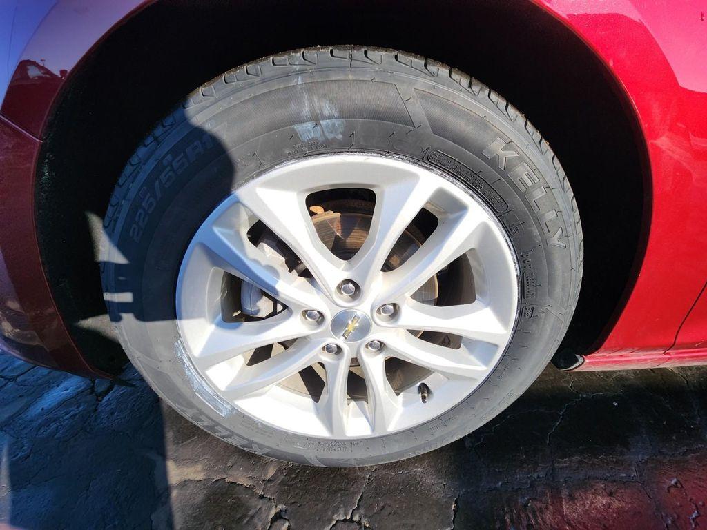 used 2018 Chevrolet Malibu car, priced at $16,987