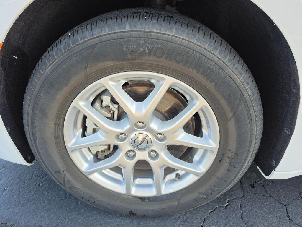 used 2024 Chrysler Pacifica car, priced at $31,987