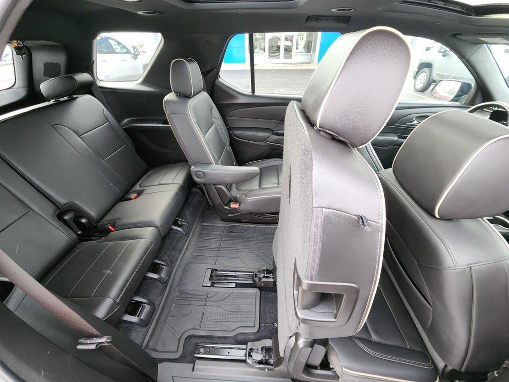 used 2022 Chevrolet Traverse car, priced at $32,987