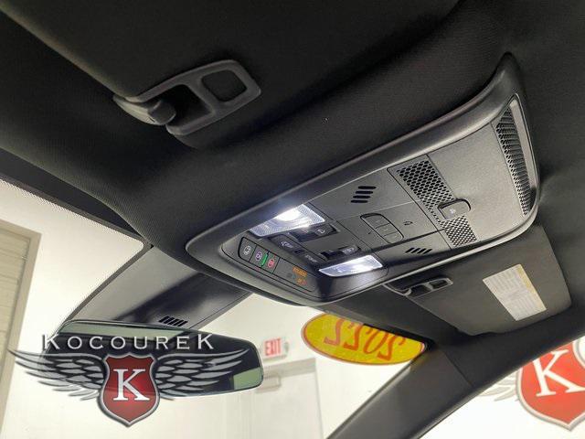 used 2022 Cadillac XT5 car, priced at $31,968