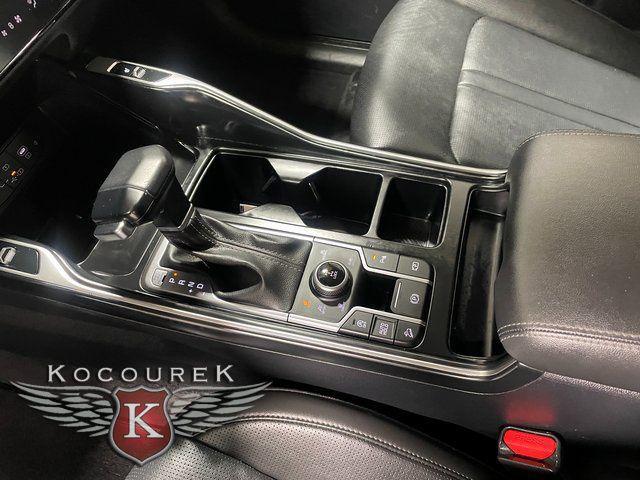 used 2024 Kia Sorento car, priced at $26,648
