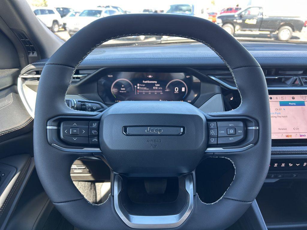 new 2026 Jeep Cherokee car, priced at $43,675