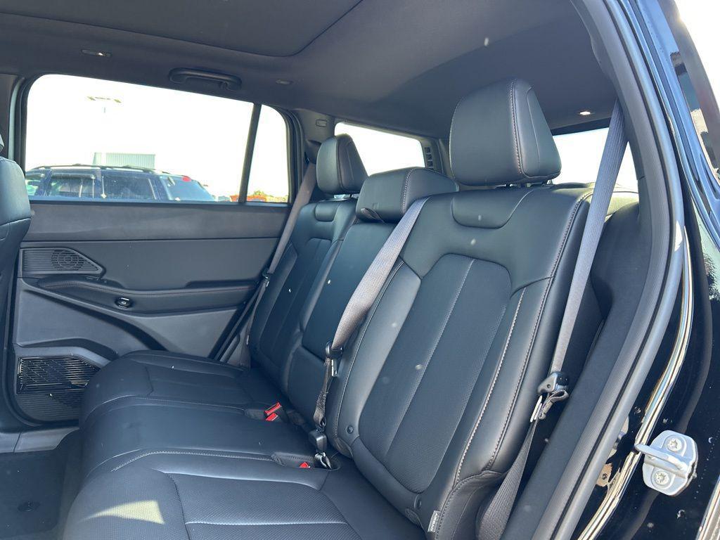 new 2026 Jeep Cherokee car, priced at $43,675