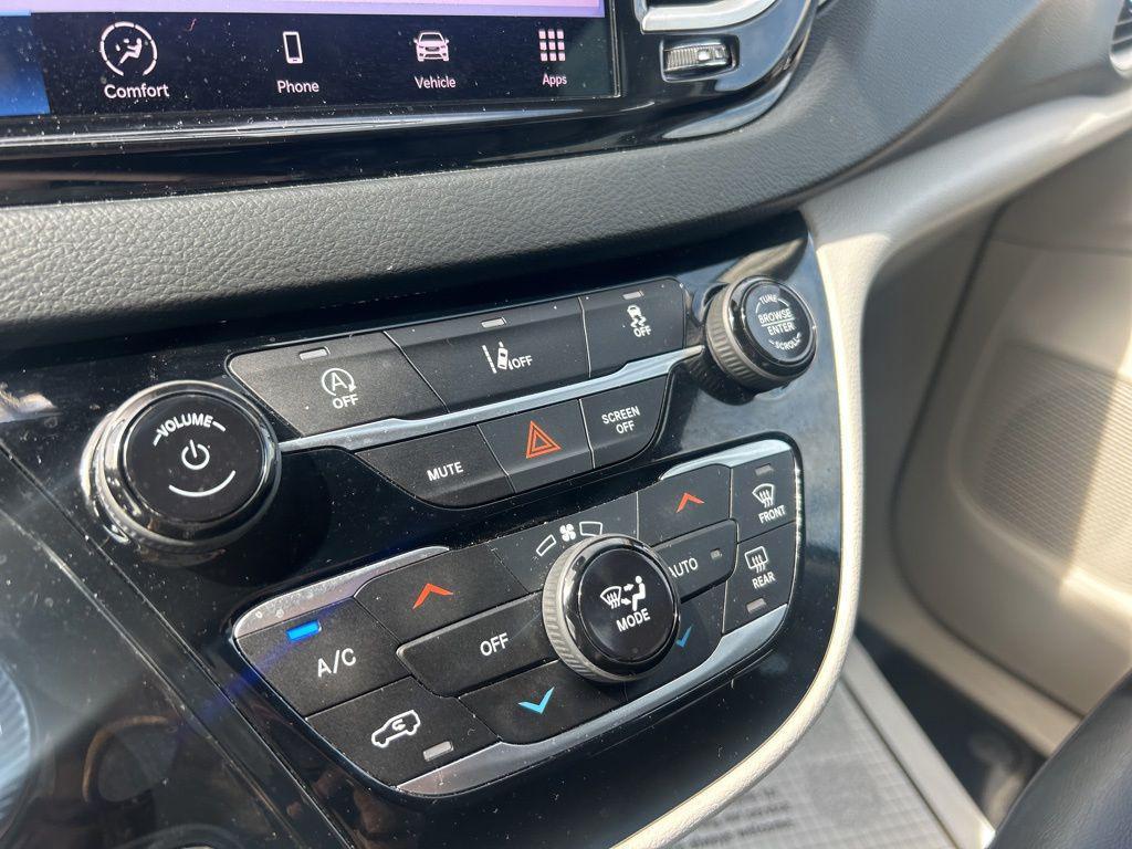 used 2022 Chrysler Pacifica car, priced at $21,300