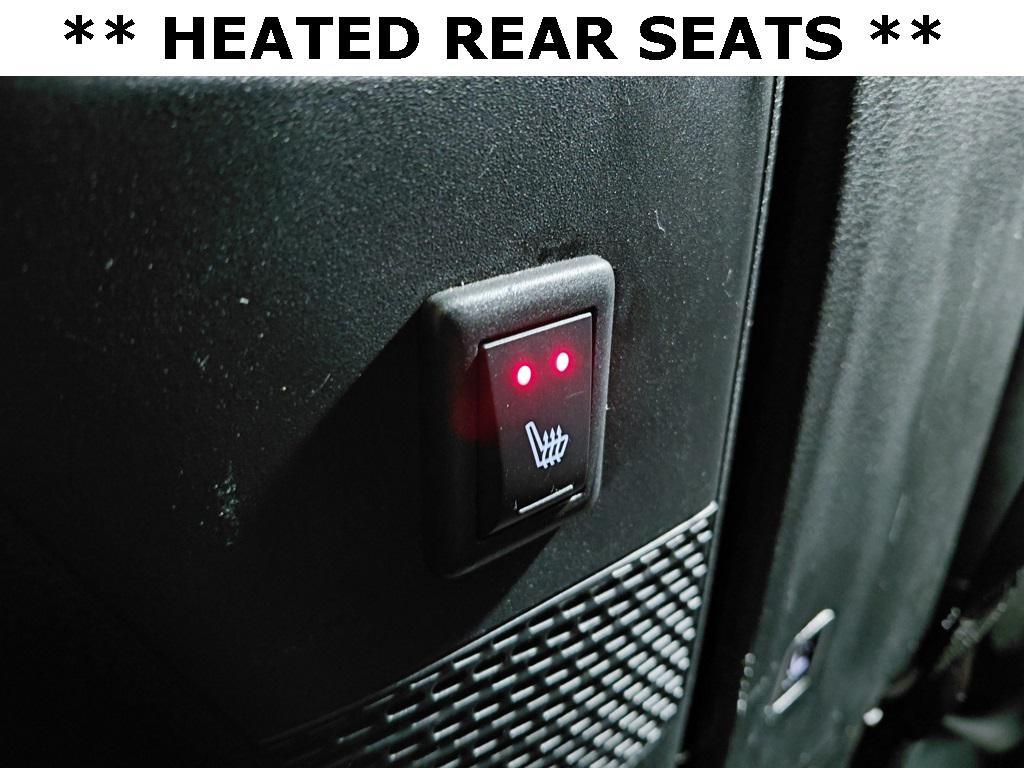 used 2025 Chrysler Pacifica car, priced at $33,100