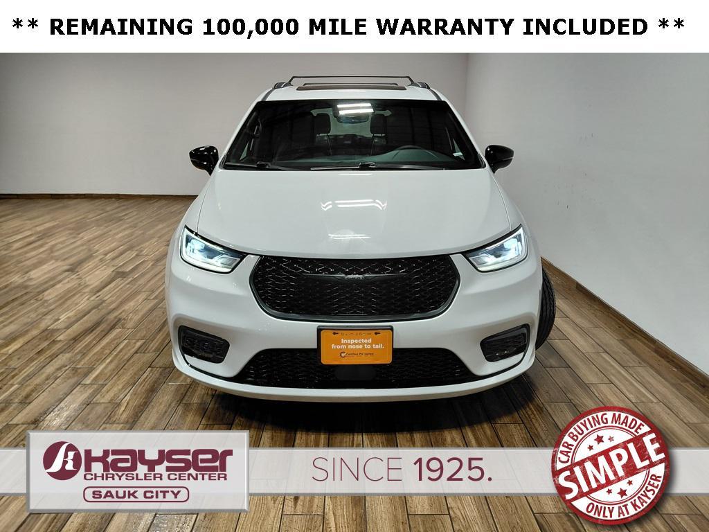 used 2025 Chrysler Pacifica car, priced at $33,100