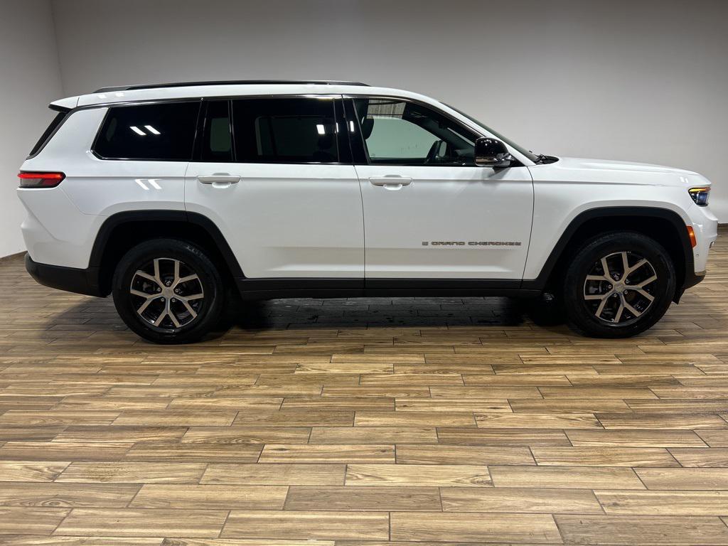 used 2024 Jeep Grand Cherokee L car, priced at $32,495