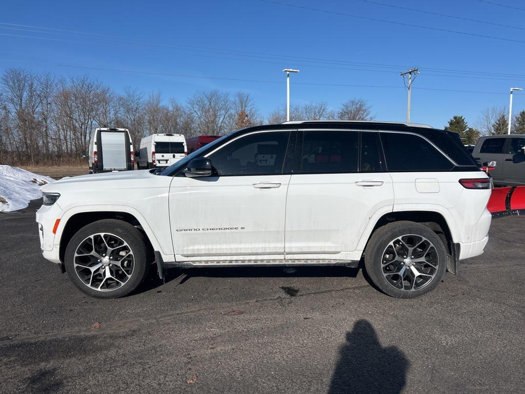 used 2022 Jeep Grand Cherokee car, priced at $37,995