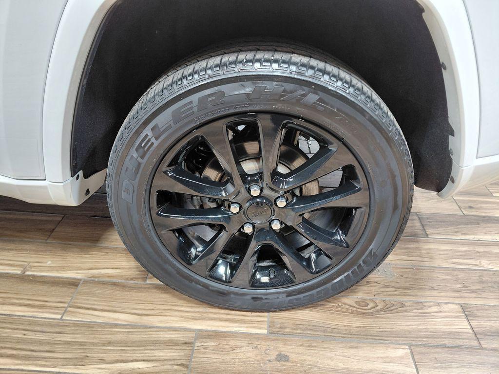 used 2021 Jeep Grand Cherokee car, priced at $19,500