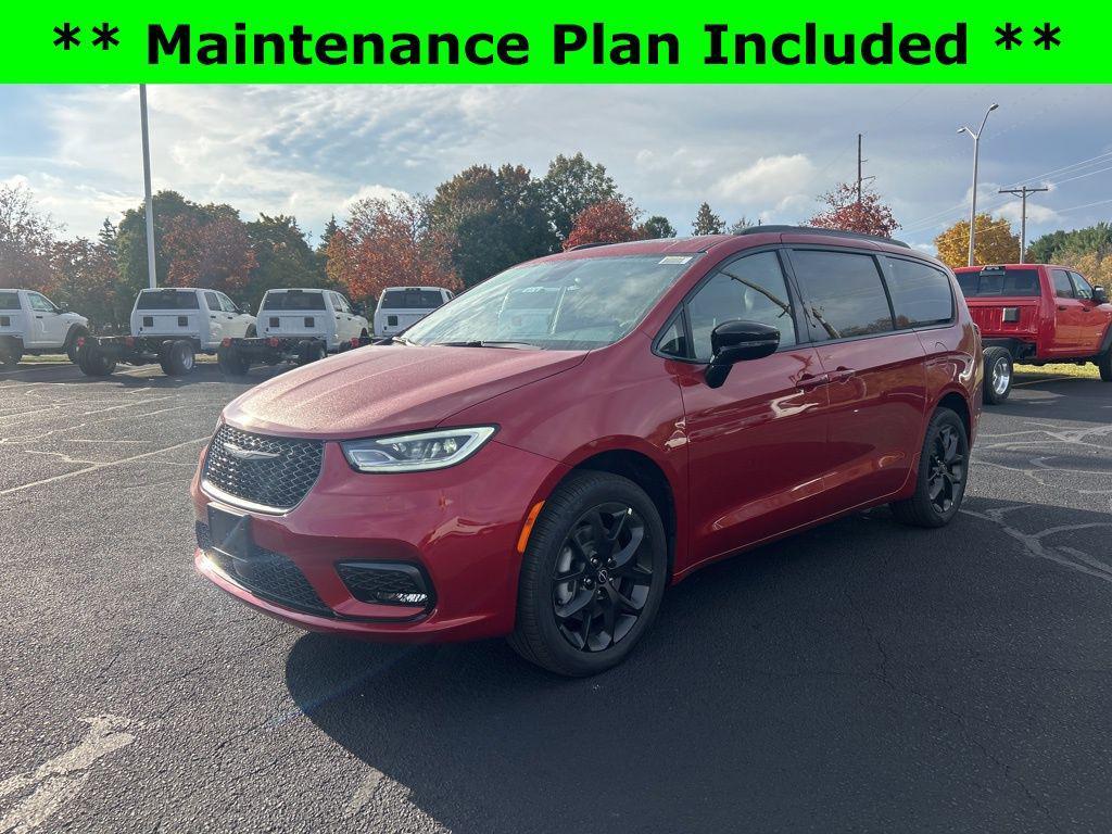 new 2026 Chrysler Pacifica car, priced at $46,989