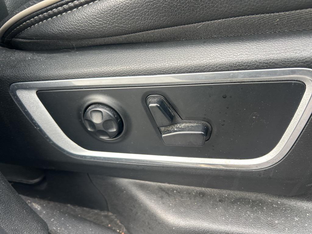 used 2020 Ram 1500 car, priced at $21,994