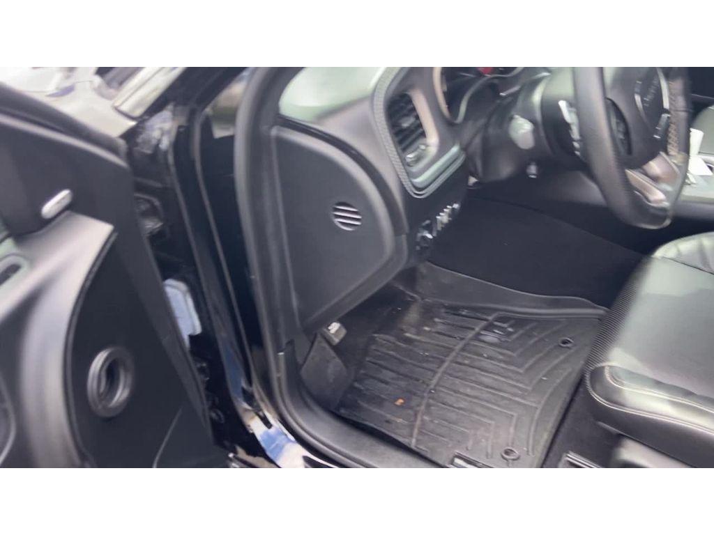 2022 Pitch Black Clearcoat Dodge Charger