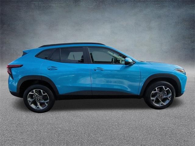 used 2025 Chevrolet Trax car, priced at $22,588