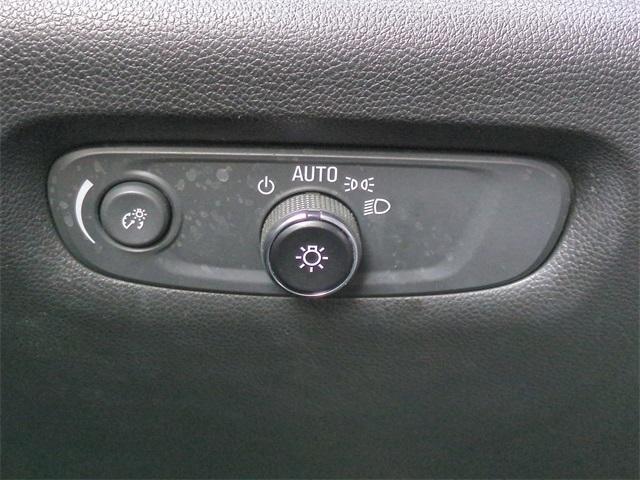 used 2022 Chevrolet Traverse car, priced at $26,755