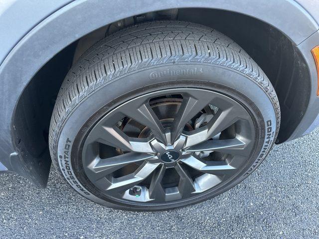 used 2022 Kia Sorento car, priced at $24,687