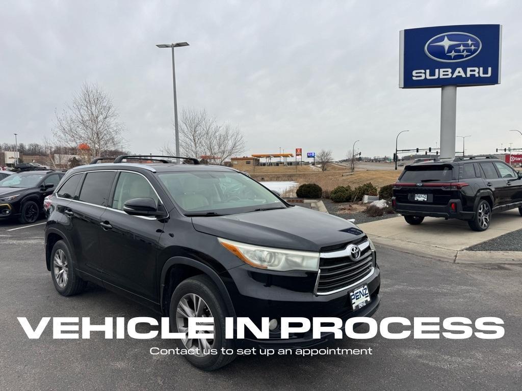 used 2015 Toyota Highlander car, priced at $14,400