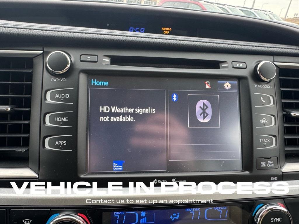 used 2015 Toyota Highlander car, priced at $14,400