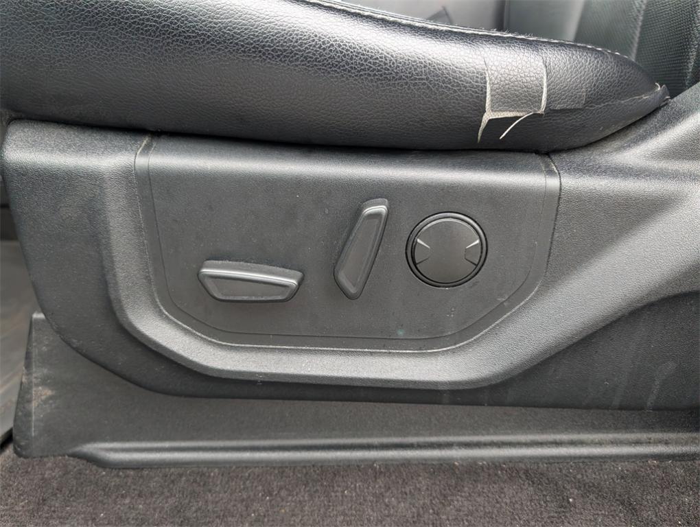 used 2020 Ford F-150 car, priced at $26,900