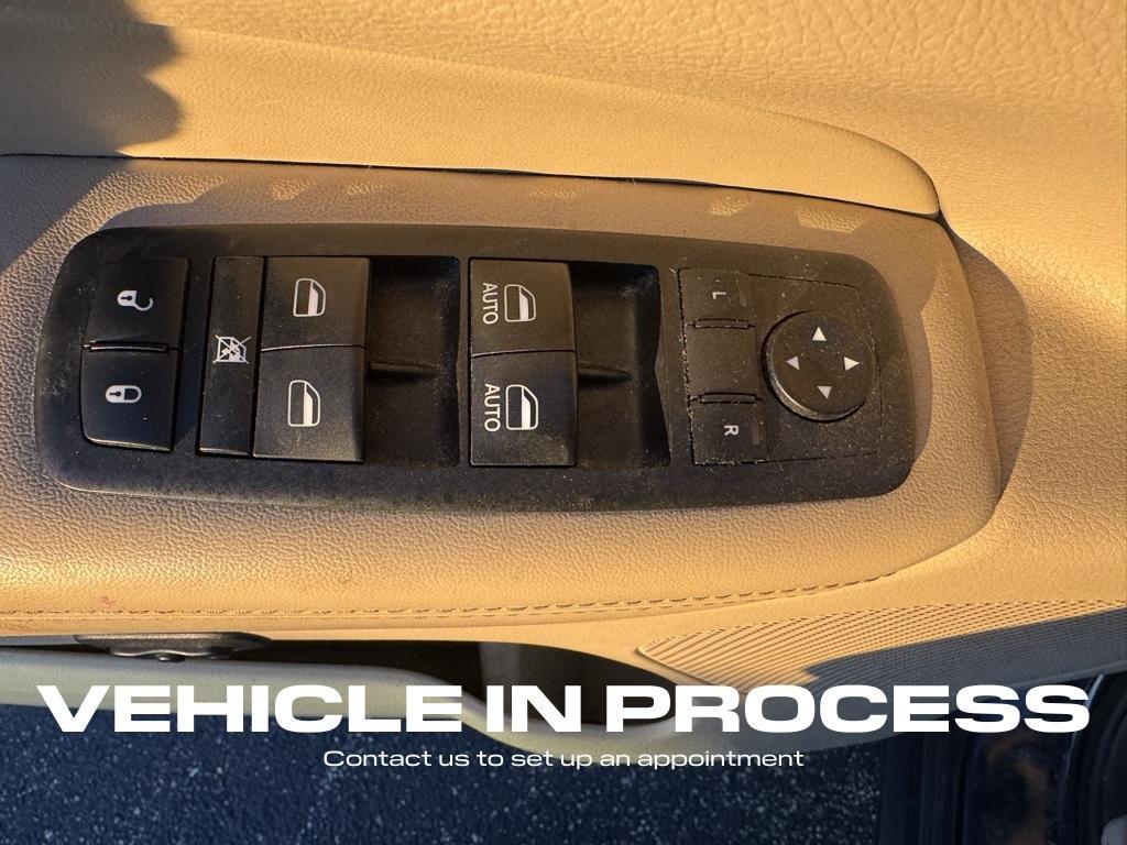 used 2018 Jeep Grand Cherokee car, priced at $14,400