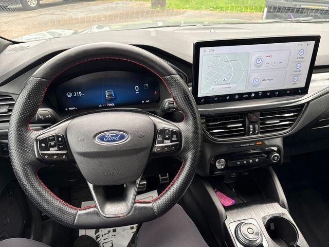 used 2023 Ford Escape car, priced at $24,999