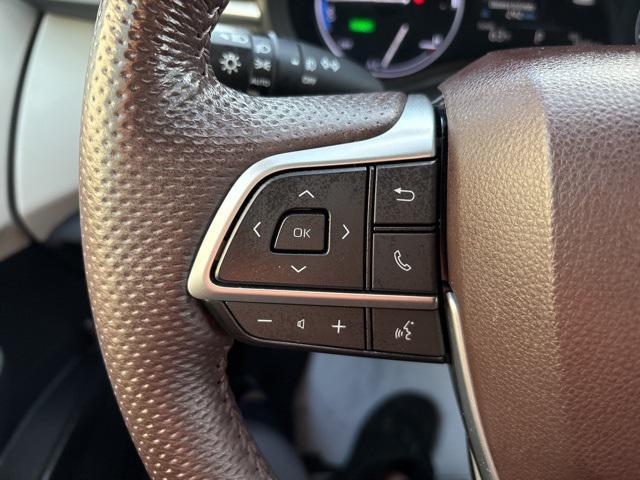 used 2023 Toyota Sienna car, priced at $52,977