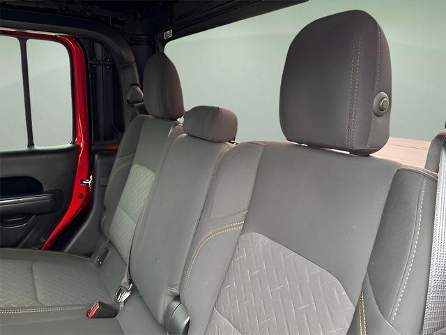 used 2024 Jeep Gladiator car, priced at $38,594